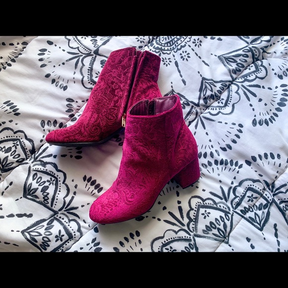 Zigisoho Velvet boots - Picture 1 of 3